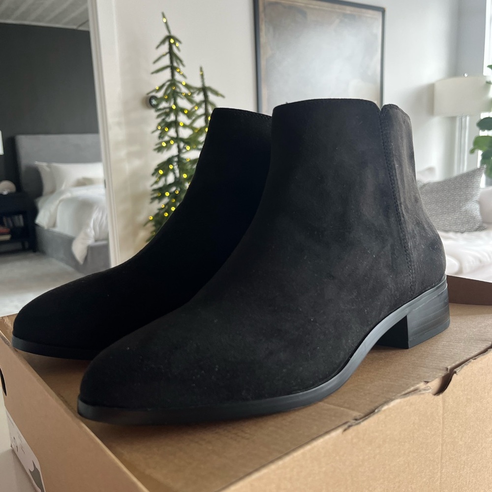 J. Crew Black Suede Ankle Booties (Size 9) Brand New